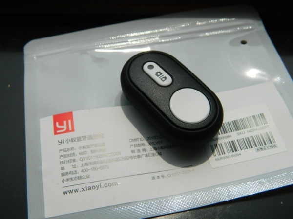 Xiaomi-Yi-Camera-Bluetooth-Remote-Controller-Shutter-блутут-дистанционно-екшън-камера-спортна-видео-2