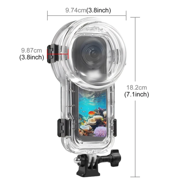 Прозрачен водоустойчив корпус за Insta360 X5 за гмуркане до 60 метра.